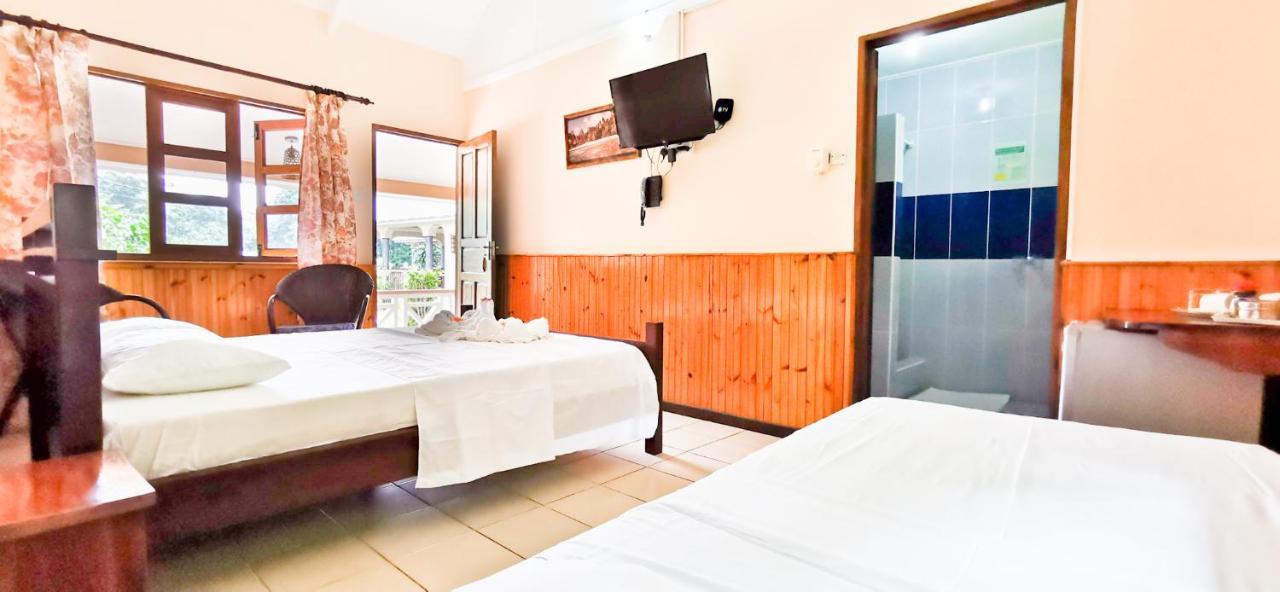 Bernique Guesthouse La Digue Exterior photo