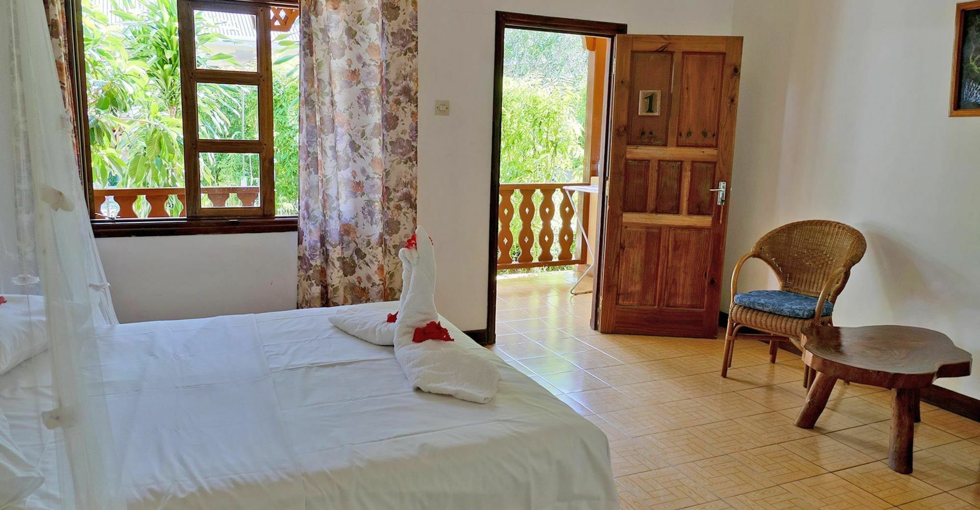 Bernique Guesthouse La Digue Exterior photo
